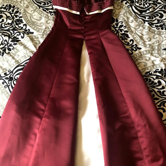 Long Red Dress - Picture 6 of 7